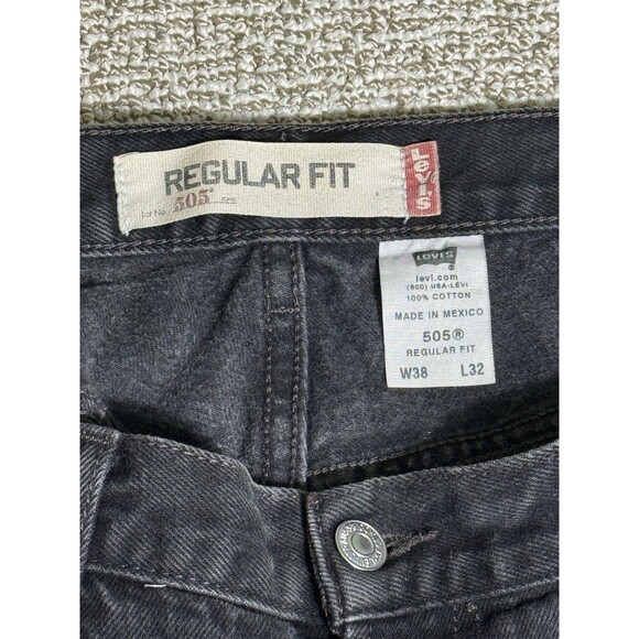 Levi 505 Men’s Jeans 38x32 Black Regular Fit High Rise - Picture 2 of 9